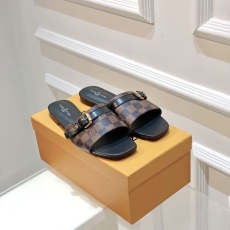 Louis Vuitton Slippers